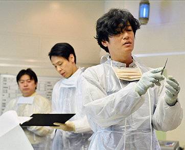 “MONOMAX” พาลุ้นระทึก!!! ไขคดีผ่านการชันสูตรศพ ในสุดยอดซีรีส์ญี่ปุ่น “Unnatural หน่วยพิเศษสืบพลิกศพ”